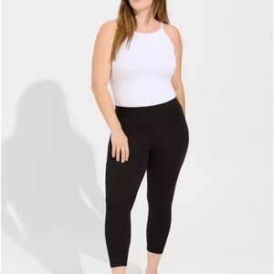 Torrid Black Comfort Crop Leggings